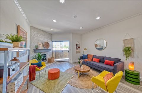 Photo of 1665 Federal Avenue #302, Los Angeles, CA 90025 (MLS # AR25262976)