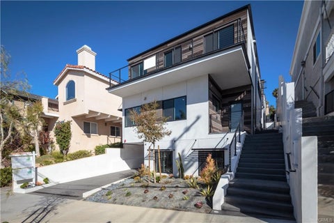 Photo of 716 N Juanita Avenue #A, Redondo Beach, CA 90277 (MLS # PV26188795)