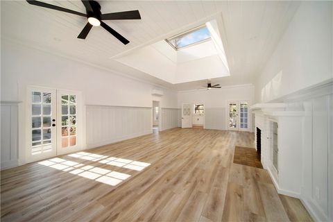 Photo of 1175 Glenneyre Street #1/2, Laguna Beach, CA 92651 (MLS # LG25249940) Photo of 1175 Glenneyre Street #1/2, Laguna Beach, CA 92651 (MLS # LG25249940)