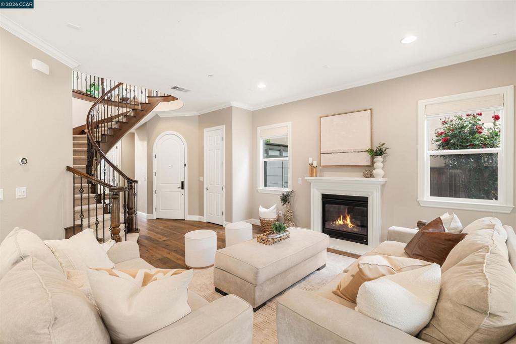 504 Hyacinthus Ct
