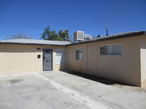 Photo of 44104 Carolside Avenue, Lancaster, CA 93535 (MLS # V1-29957)