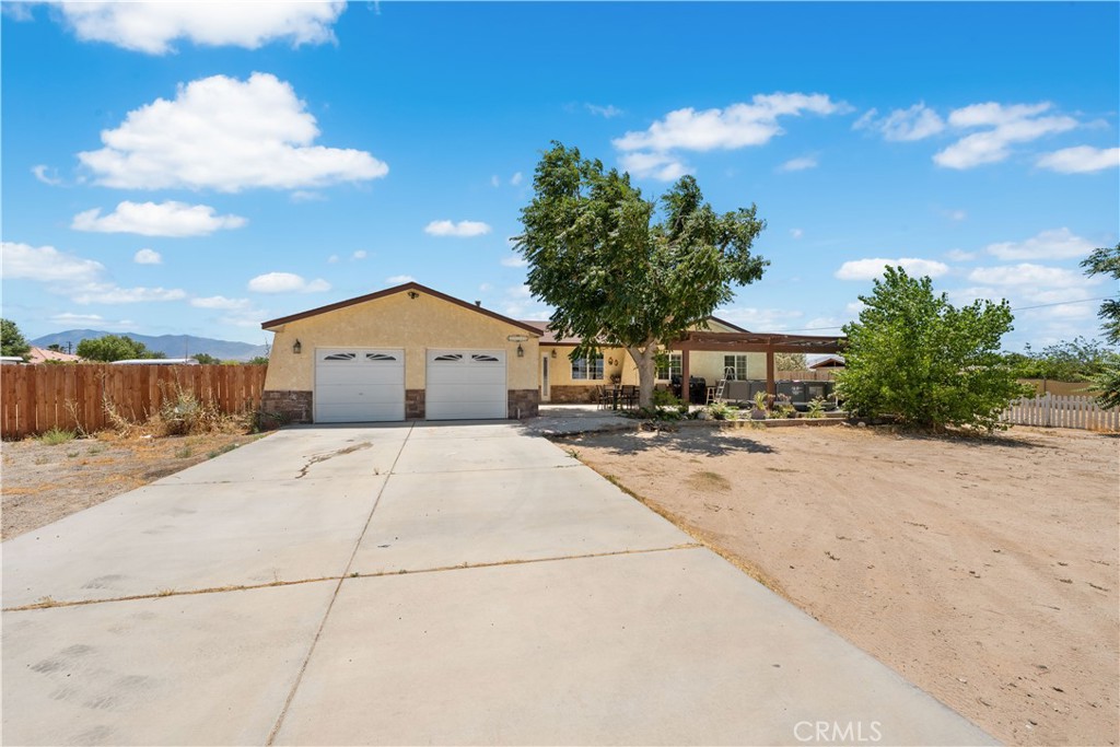 Welcome to this charming Littlerock ranch house! Perfectly situated on a spacious one-acre lot. This inviting home features four generously sized bedrooms and two well-appointed bathrooms, making it ideal for families or those seeking extra space. Open floor plan creates a seamless flow between the living, dining, and kitchen areas, perfect for entertaining or enjoying cozy family gatherings. Interior boasts attractive tile flooring throughout, combining style and practicality for easy maintenance. With plenty of natural light and comfortable living spaces, this home exudes warmth and comfort.
Additionally, this property is a horse lover's dream, providing ample room for equestrian activities and outdoor adventures. Enjoy the tranquility of country living while still being conveniently located near local amenities. Don't miss the opportunity to make this delightful ranch house your new home!