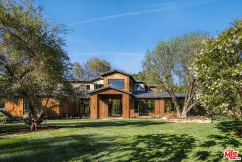 Photo of 24877 Eldorado Meadow Road, Hidden Hills, CA 91302 (MLS # 26827957)
