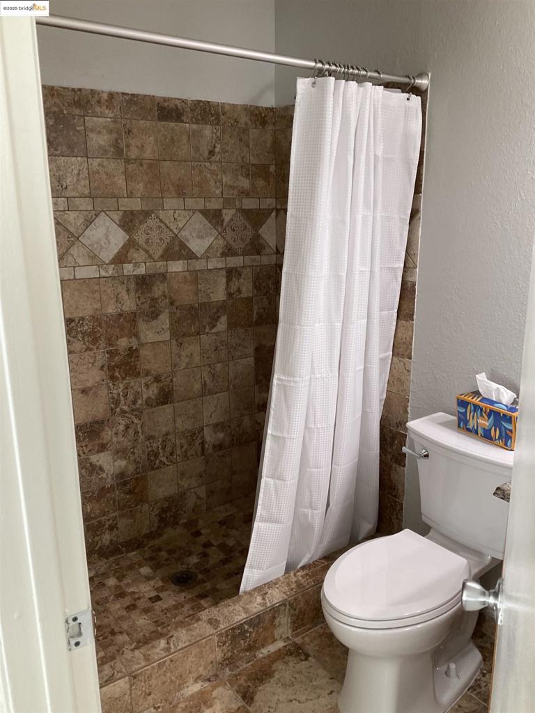 PITTSBURG - Residential Lease