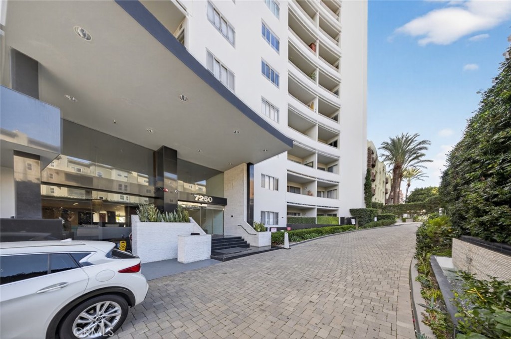 7250 Franklin Avenue 409