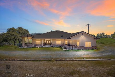 Photo of 434 Bella Posta Drive, Bakersfield, CA 93308 (MLS # PI26108080)