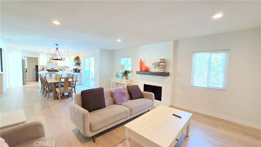 913 Clemensen Avenue