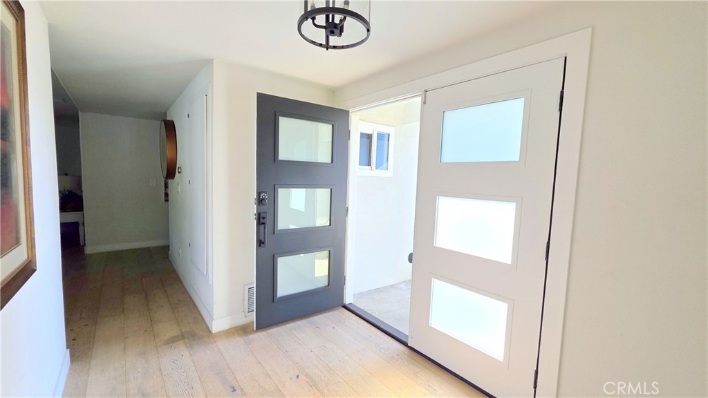 913 Clemensen Avenue