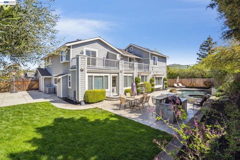 Photo of 367 367 Mt Washington Way Way, Clayton, CA 94517 (MLS # 41124556)