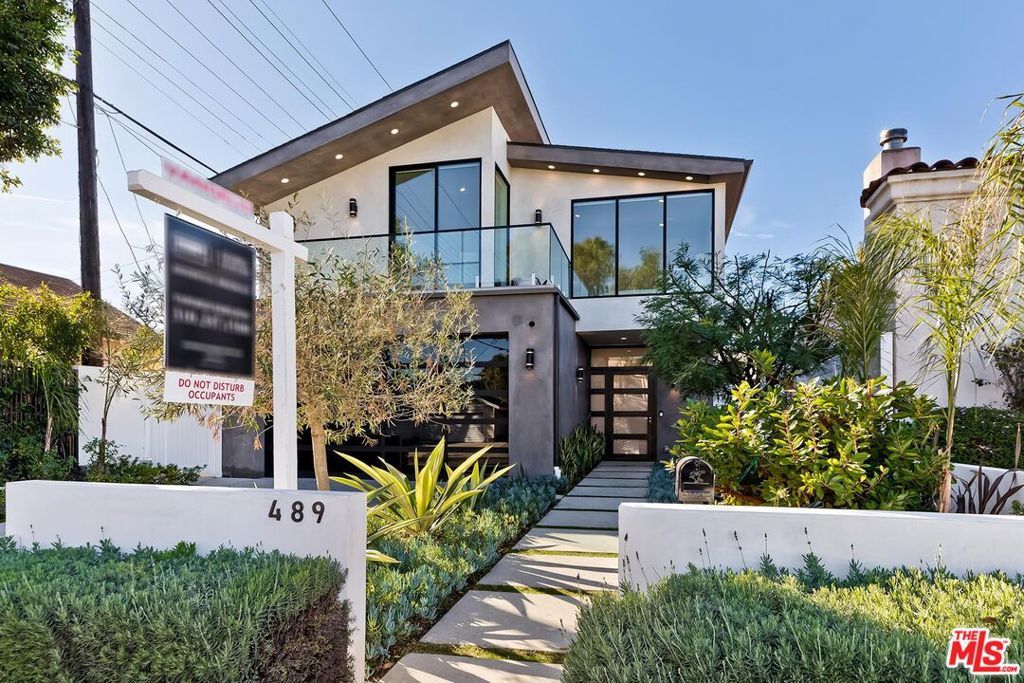 Photo of 489 S Willaman Drive, Los Angeles, CA 90048 (MLS # 25593453)