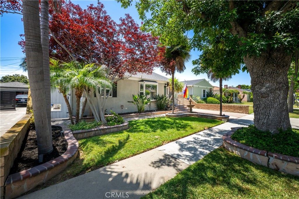 5222 E Harco