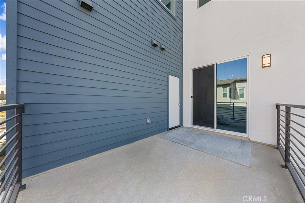 Solis Park - Residential Lease
