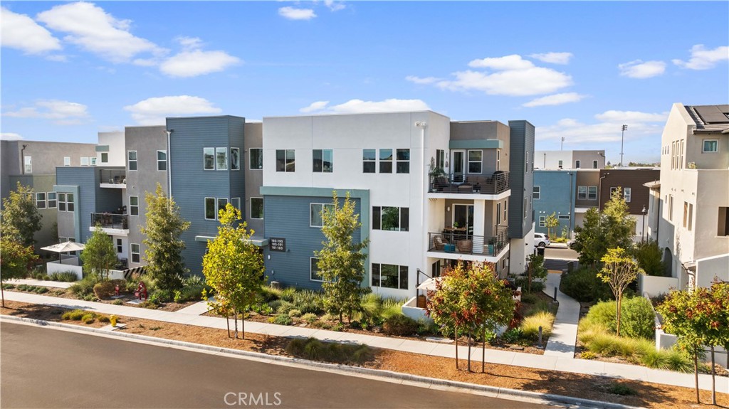 Solis Park - Residential Lease