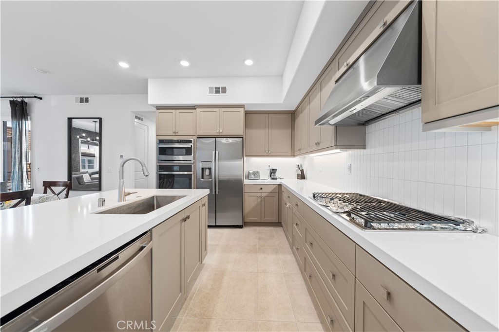 Solis Park - Residential Lease