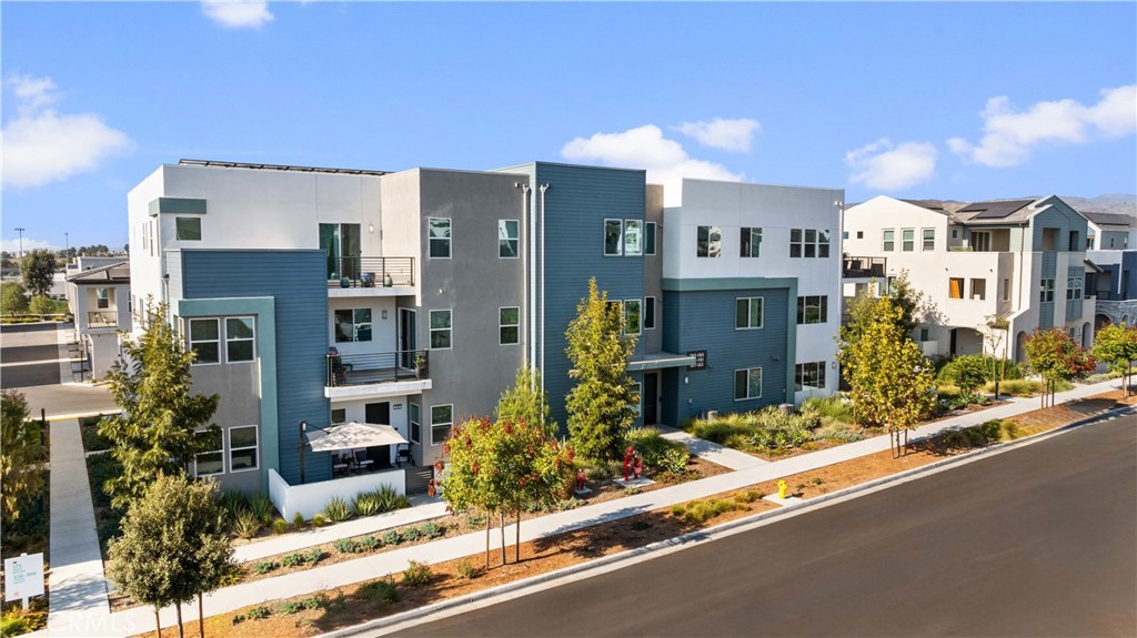 Solis Park - Residential Lease