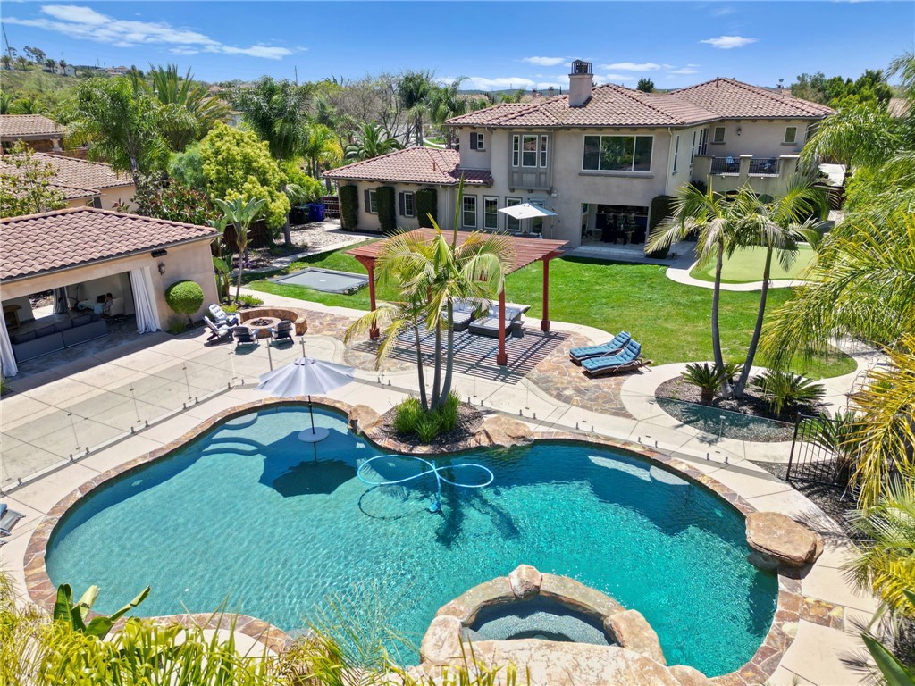 15020 Applewood Court