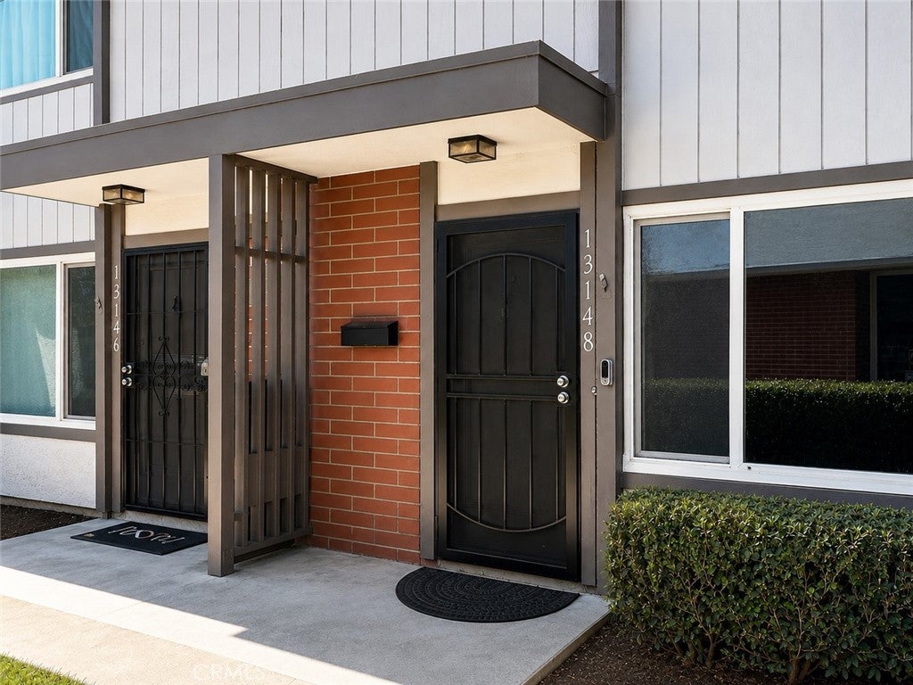 13148 Ferndale DR