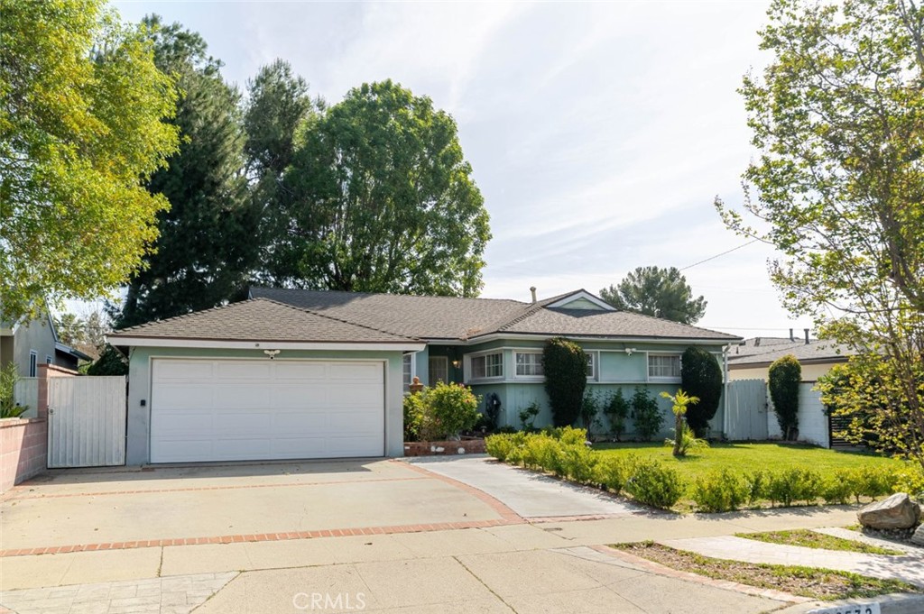 10532 Aqueduct Avenue