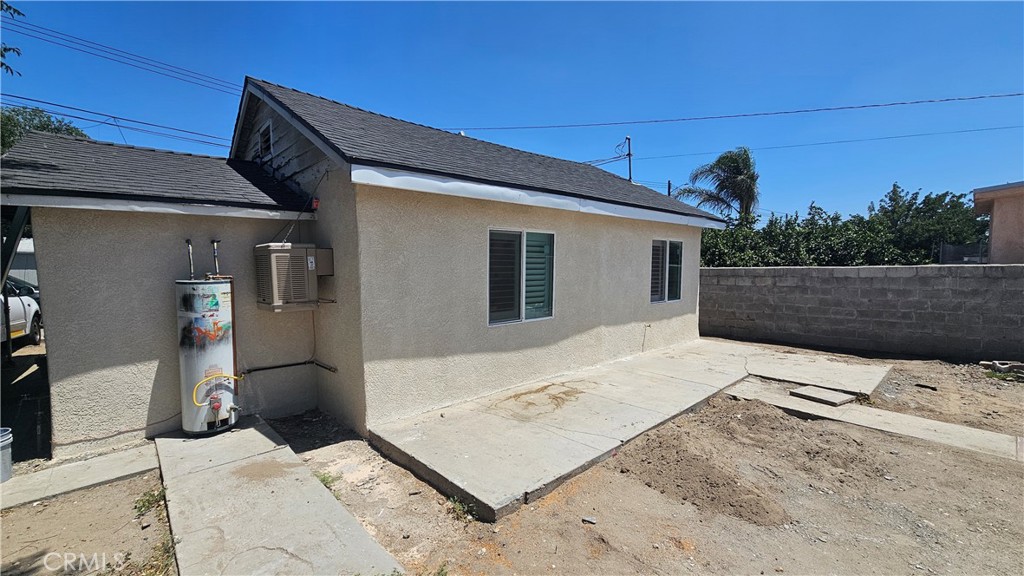 Welcome to your new home. This fully remodeled home is situated in the heart of Colton. With 2 nice sized bedrooms and 2 fully remodeled bathrooms. The home features a upgraded quartz kitchen, with plenty of cabinet space. A nice sized dining area. New carpet throughout the living room. New carpet in the bedrooms. New dual pane windows. A new mini split A/C system. Plus you have a large yard. Carport parking and indoor laundry.