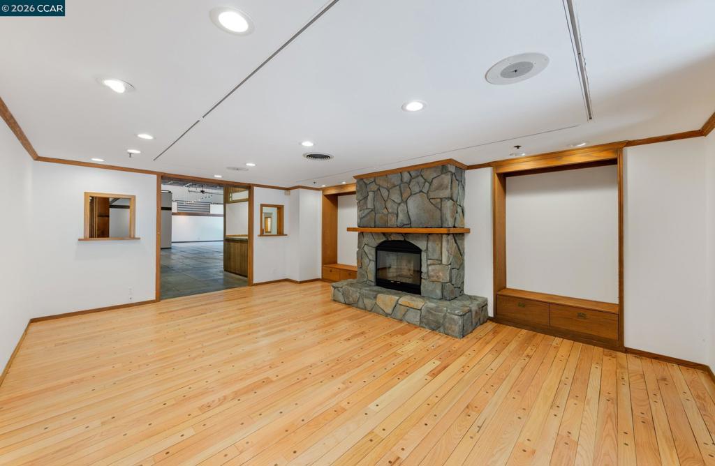 668 Bridgeway