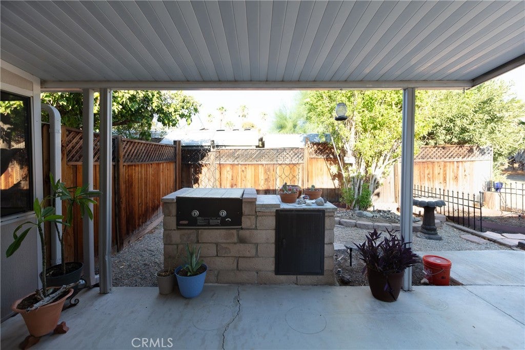 1010 Palm Canyon 311