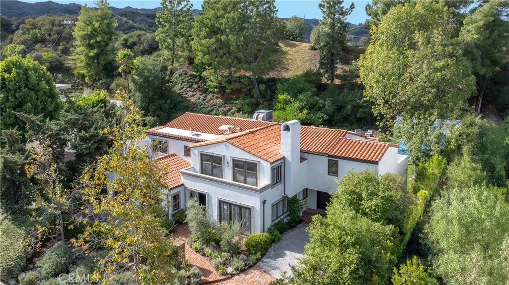 Properties 1 17153 Adlon Road