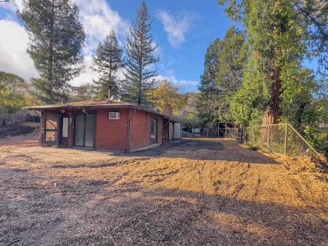 Photo of 1770 1770 Pleasant Hill Rd Rd, Pleasant Hill, CA 94523 (MLS # 41119375)