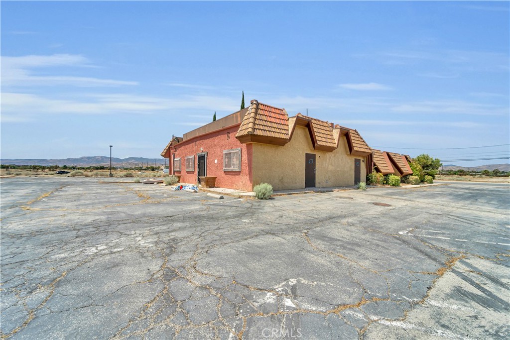 40420 10th Street W