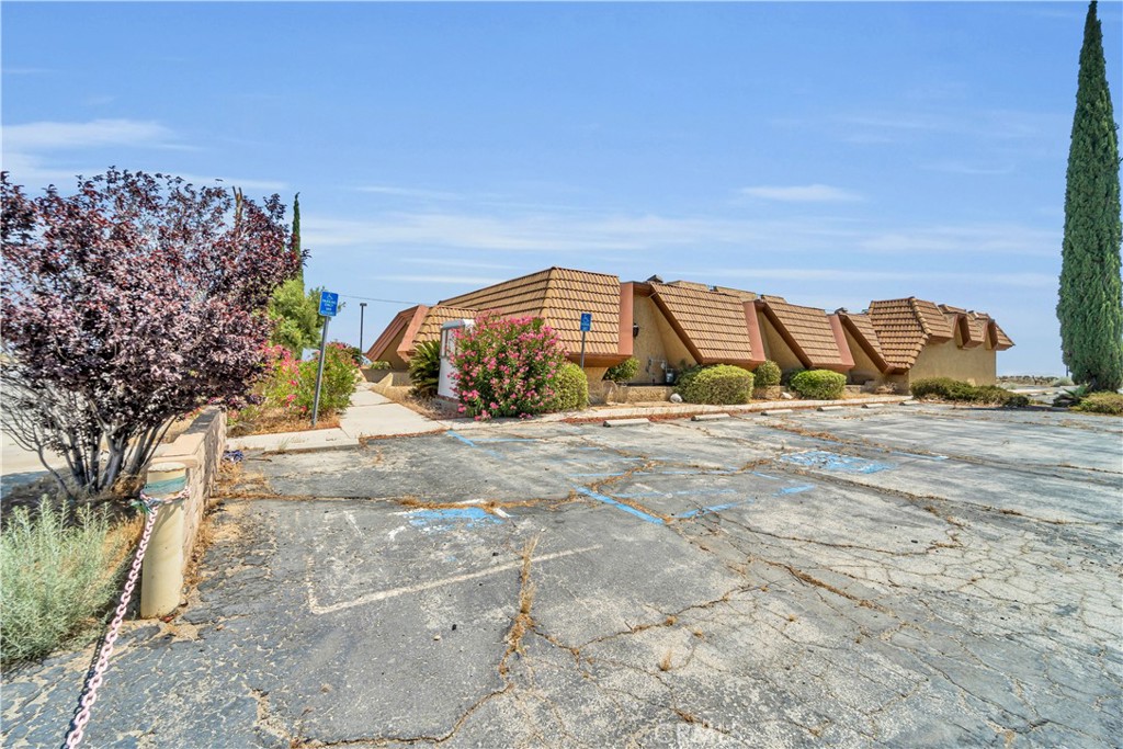 40420 10th Street W