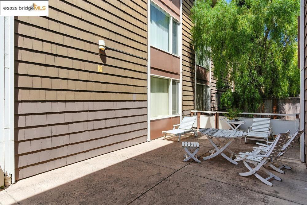 ELMWOOD - Residential