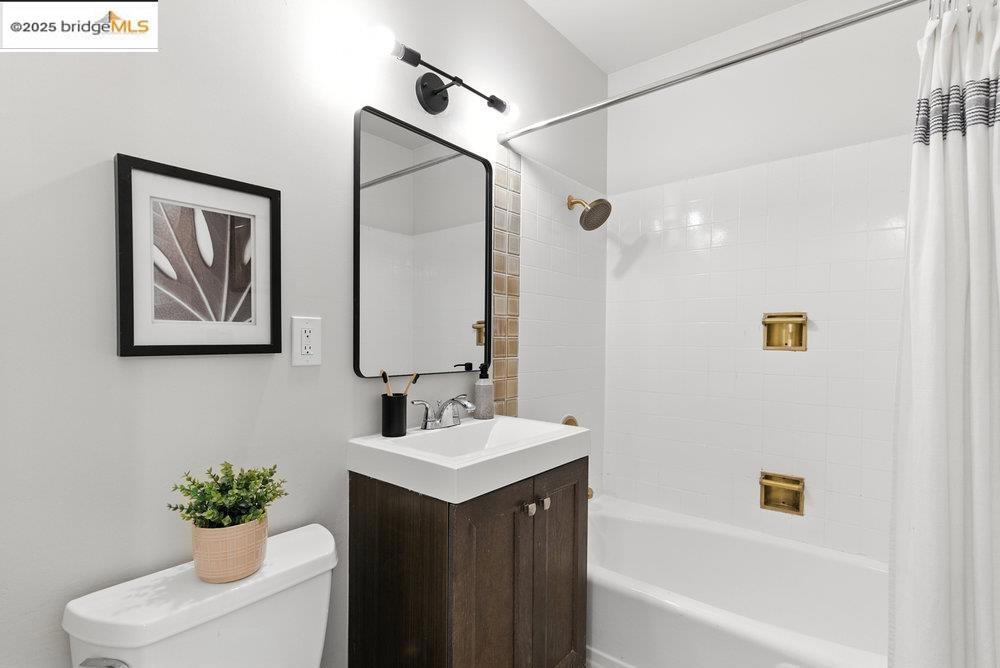 ELMWOOD - Residential