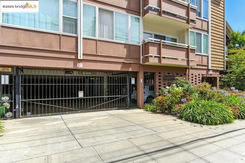 ELMWOOD - Residential