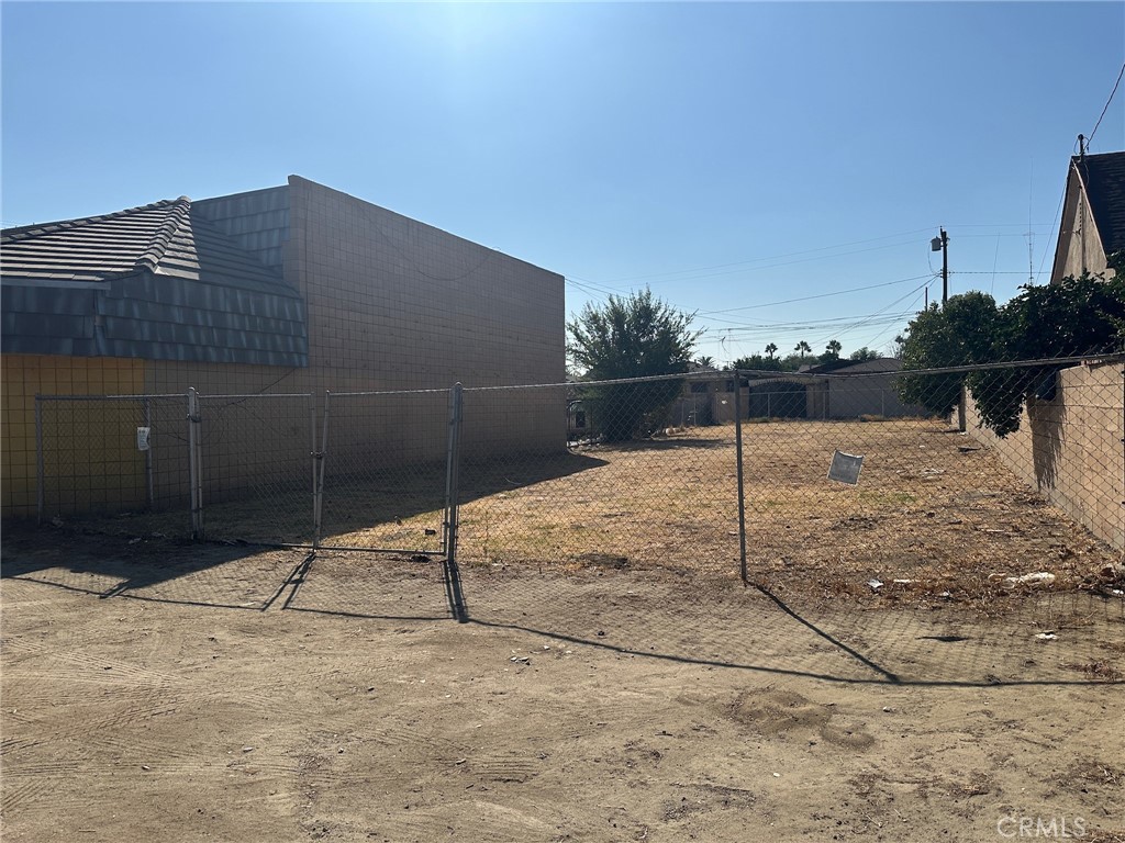 Properties 4 127 N Campus