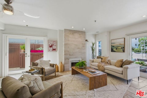 Photo of 11838 Kiowa Avenue #101, Los Angeles, CA 90049 (MLS # 26989043)