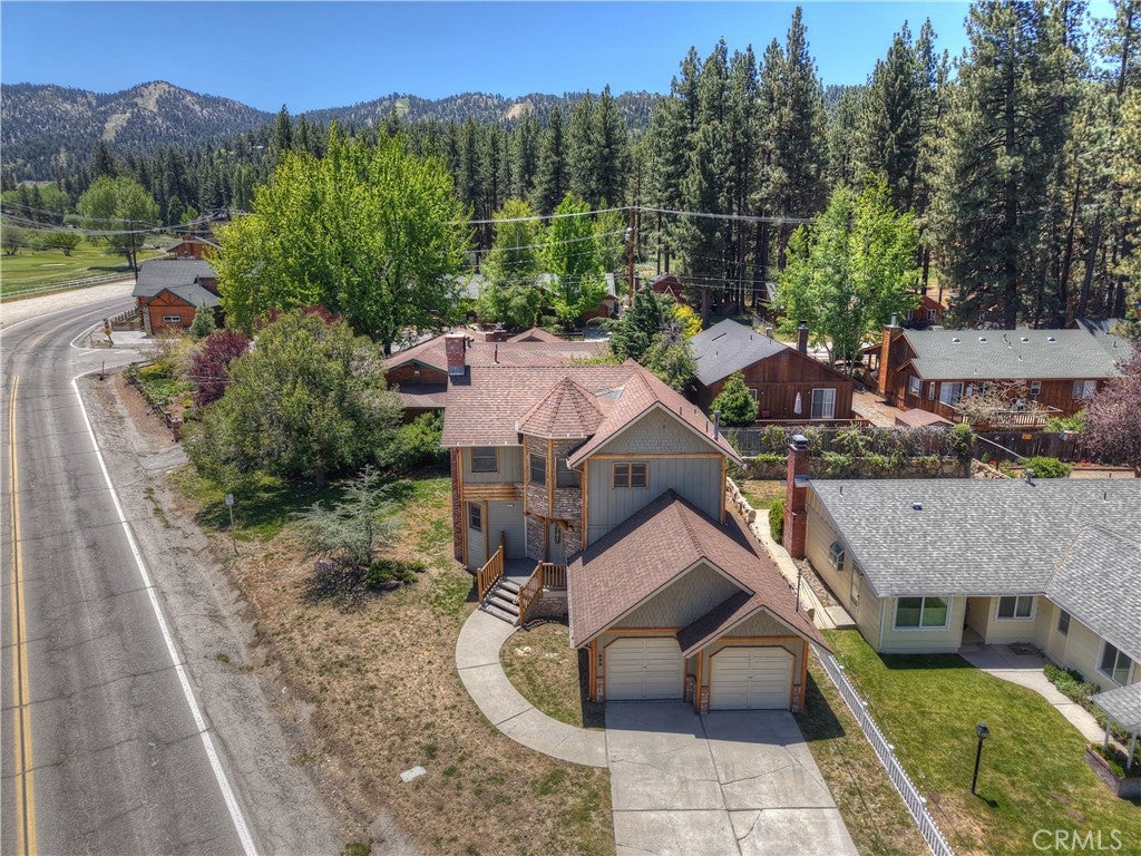 858 Club View Drive