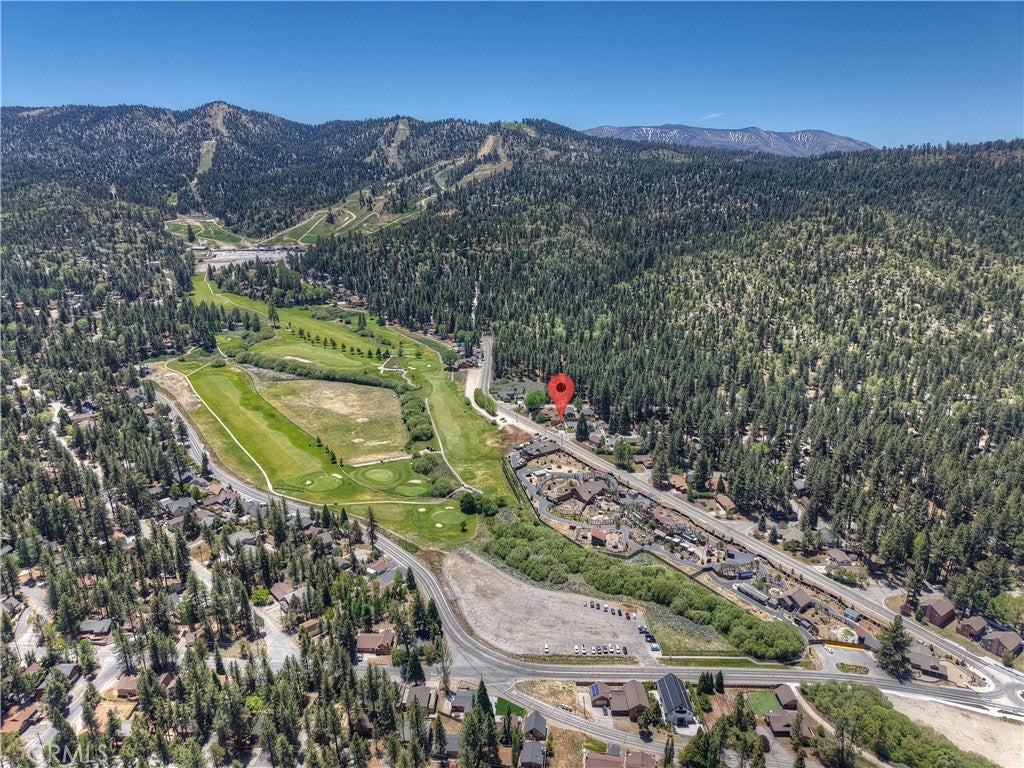 858 Club View Drive