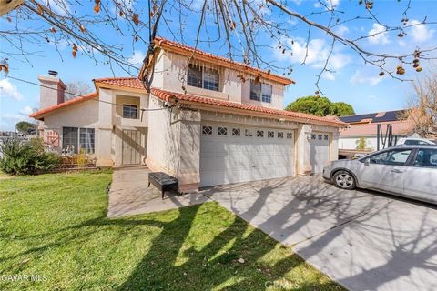 Photo of 43903 11th St, Lancaster, CA 93535 (MLS # SR26074673)