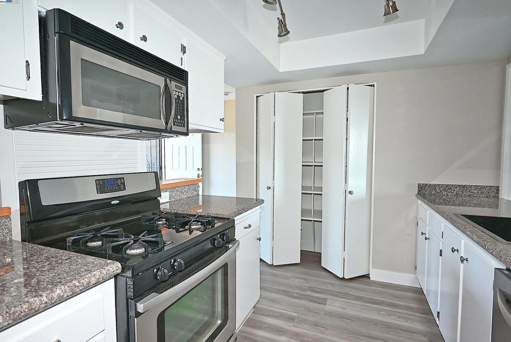 HIGHLAND PLACE - Residential