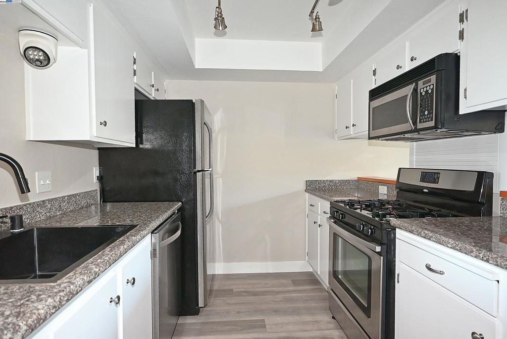 HIGHLAND PLACE - Residential