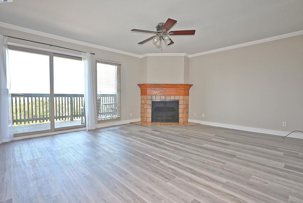 HIGHLAND PLACE - Residential