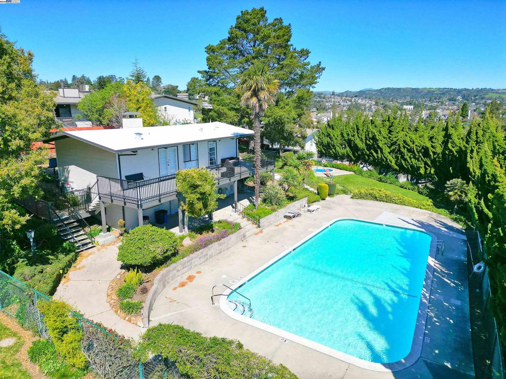 HIGHLAND PLACE - Residential