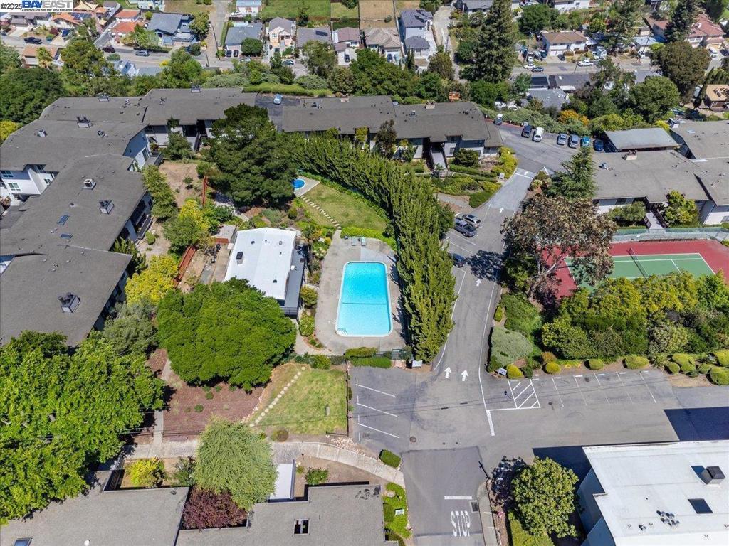 HIGHLAND PLACE - Residential