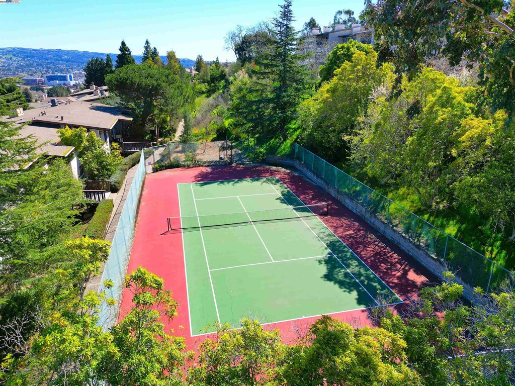 HIGHLAND PLACE - Residential