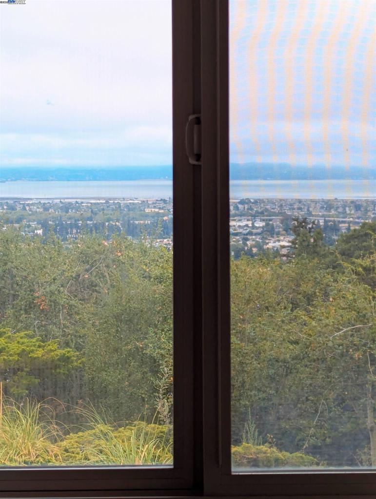 HIGHLAND PLACE - Residential