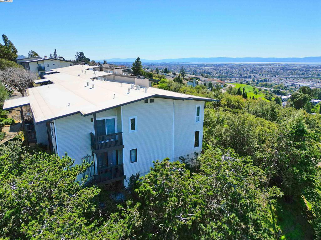 HIGHLAND PLACE - Residential