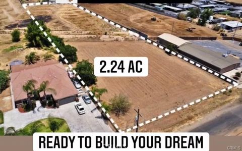 Photo of 3232 Princeton, Fresno, CA 93722 (MLS # MC26010313)