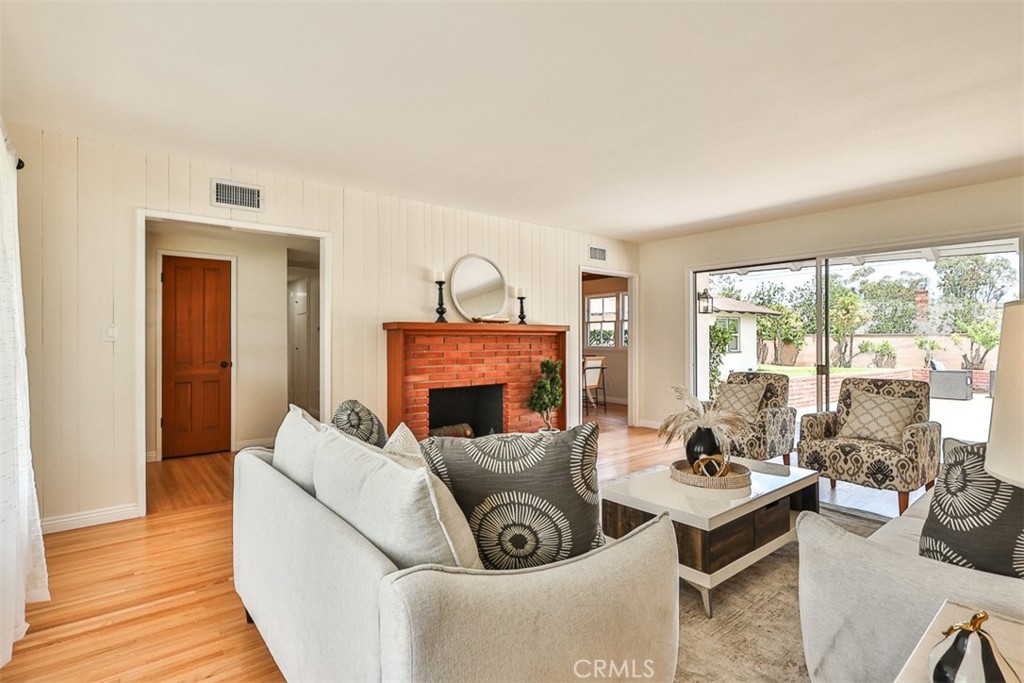708 S Inman Road
