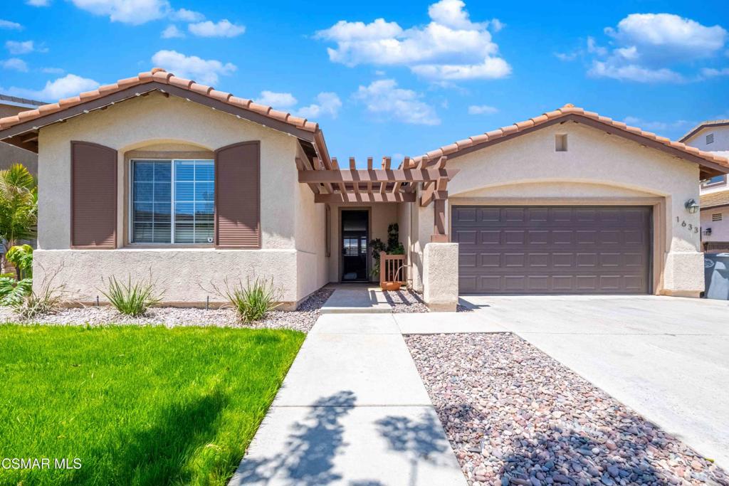 1633 Lola Way
