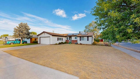 Photo of 1405 Tamarack Avenue, Atwater, CA 95301 (MLS # ML82058659)