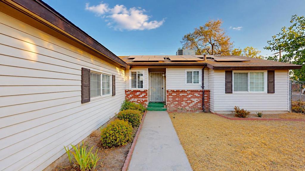 1405 Tamarack Avenue